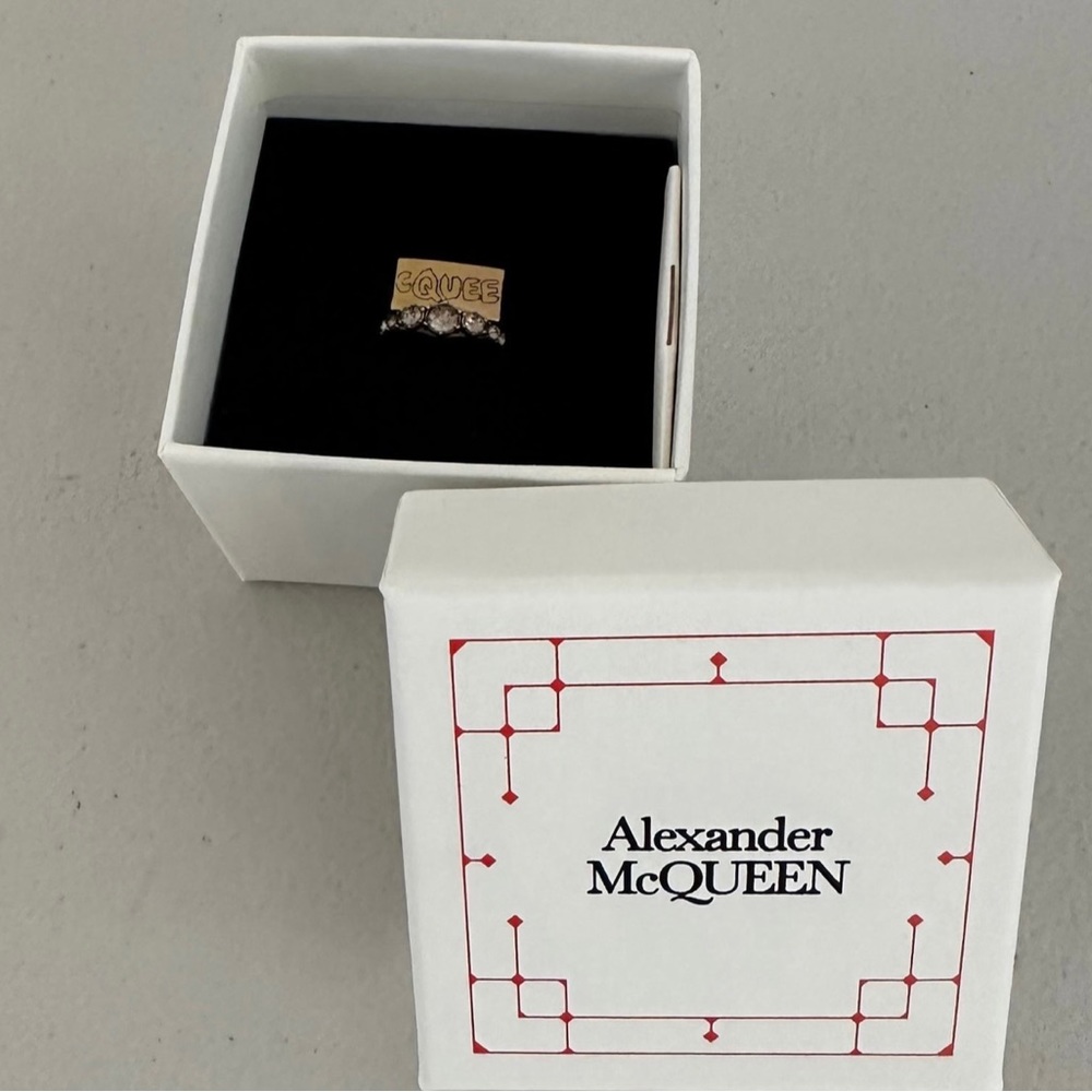 Alexander McQueen McQueen Graffiti crystal-embellished ring - Picture 10 of 14